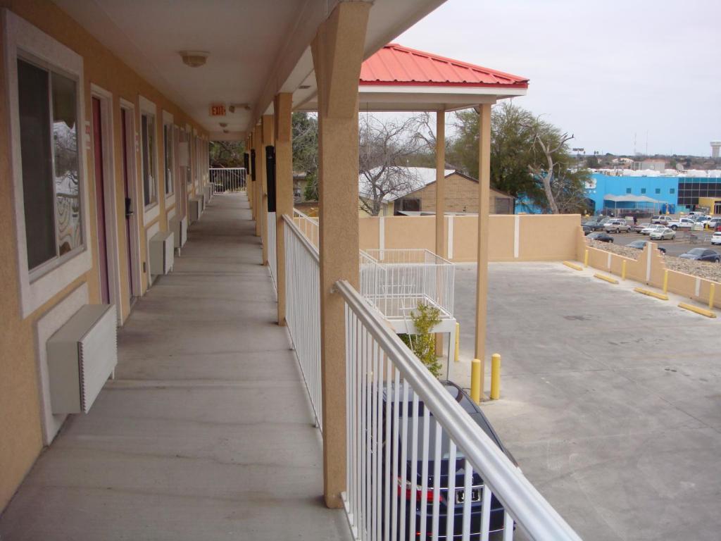 Eagle Pass Inn Экстерьер фото